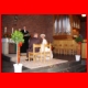 Vor dem Altar