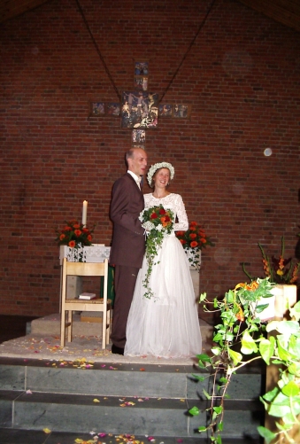 Vor dem Altar