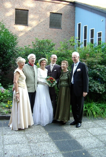 Brautpaar und Eltern